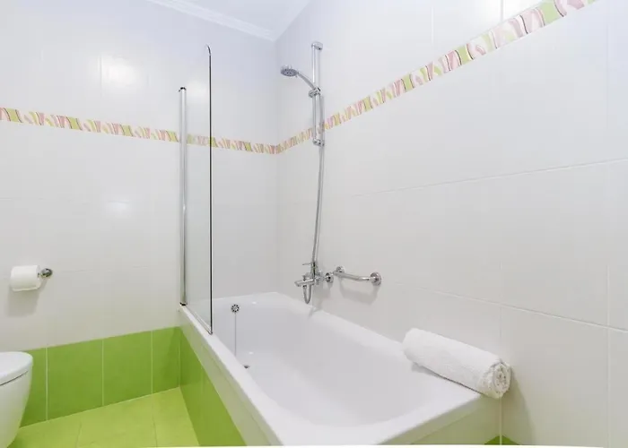 Domus Lauri Palace *