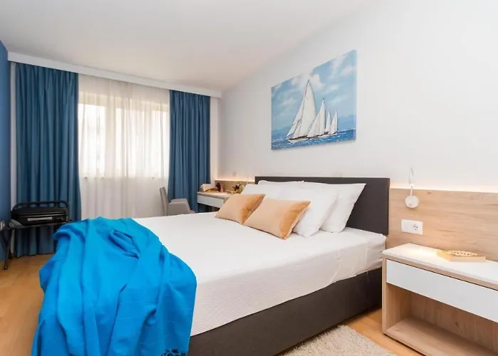 Domus Lauri Palace Apartamento *