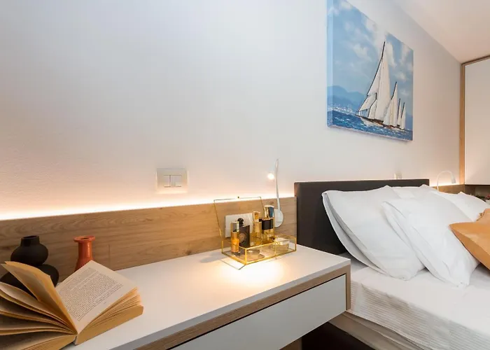 Apartman Domus Lauri Palace *